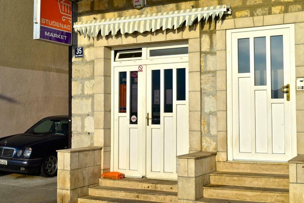 Apartments Maris Vranjic Bagian luar foto