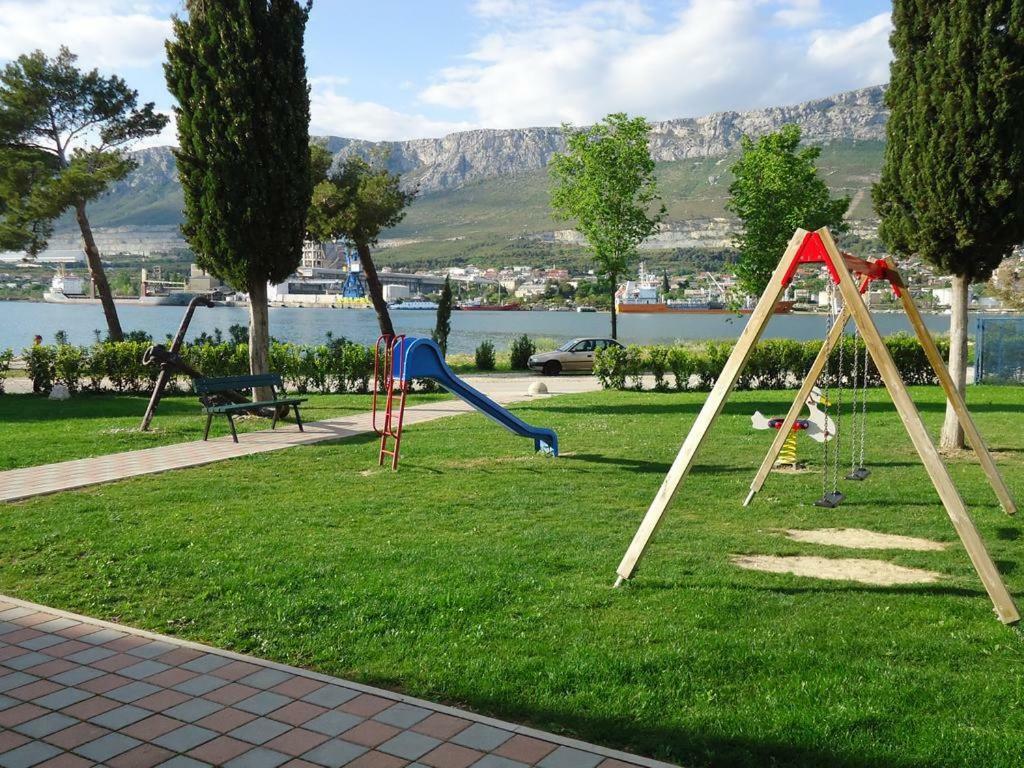 Apartments Maris Vranjic Bagian luar foto